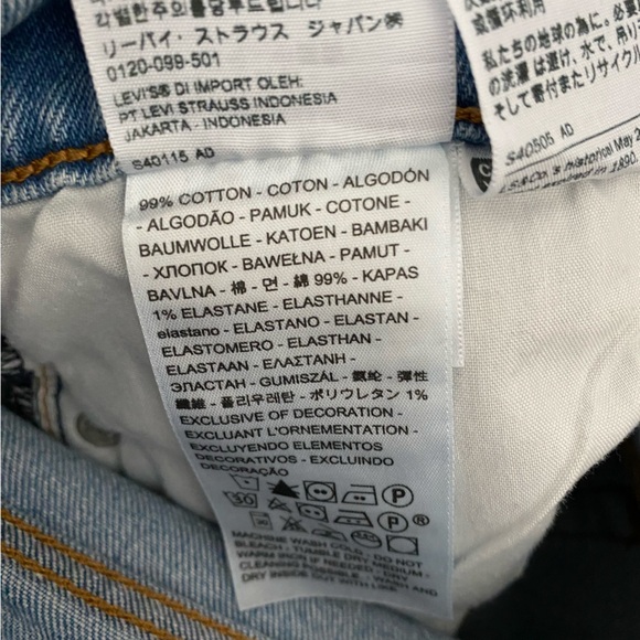 Levi’s Wedgie Straight 27x28 - Picture 3 of 6